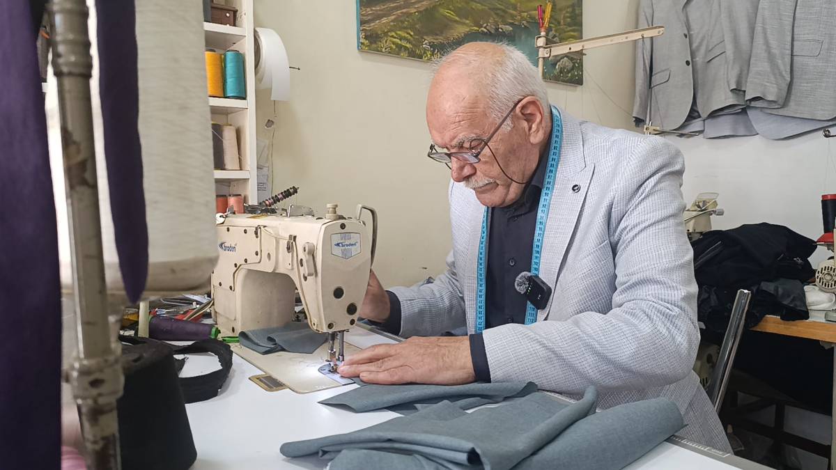 50 Yıllık Terzi Aziz Demir Anlattı: “Ben Okul Dedim, Babam Pamuk Dedi”