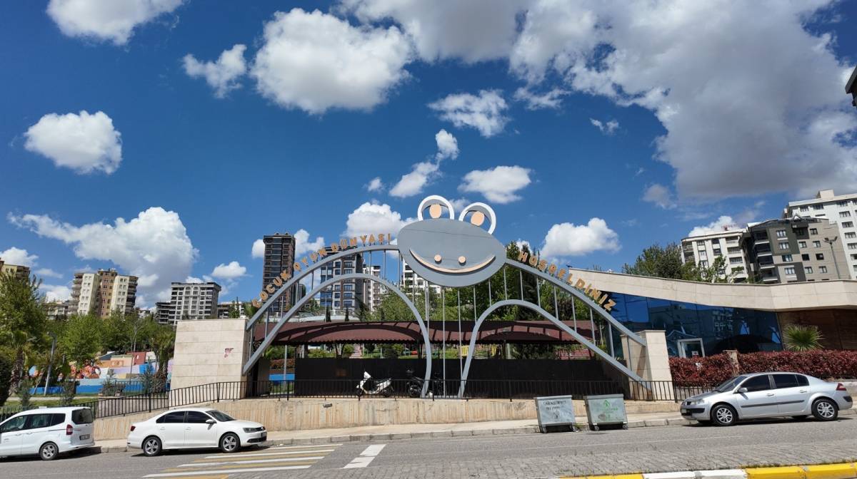 Şanlıurfa’da Çocuk Oyun Dünyası Yenileniyor