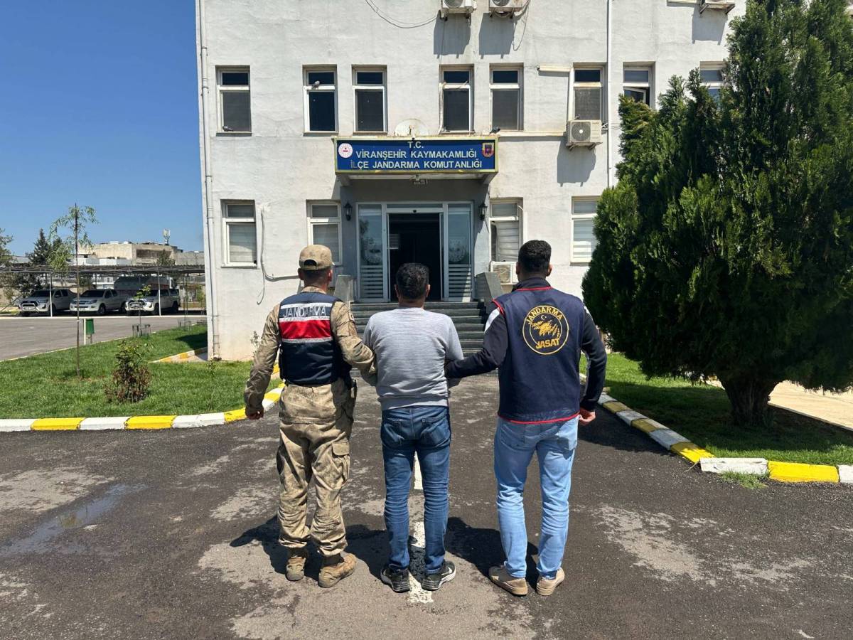 Şanlıurfa’da Aranan 2 Hükümlü Jandarma Tarafından Yakalandı
