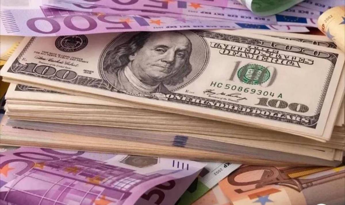 Döviz Piyasasında Dalgalı Seyir Sürüyor! Dolar Kaç TL Oldu?
