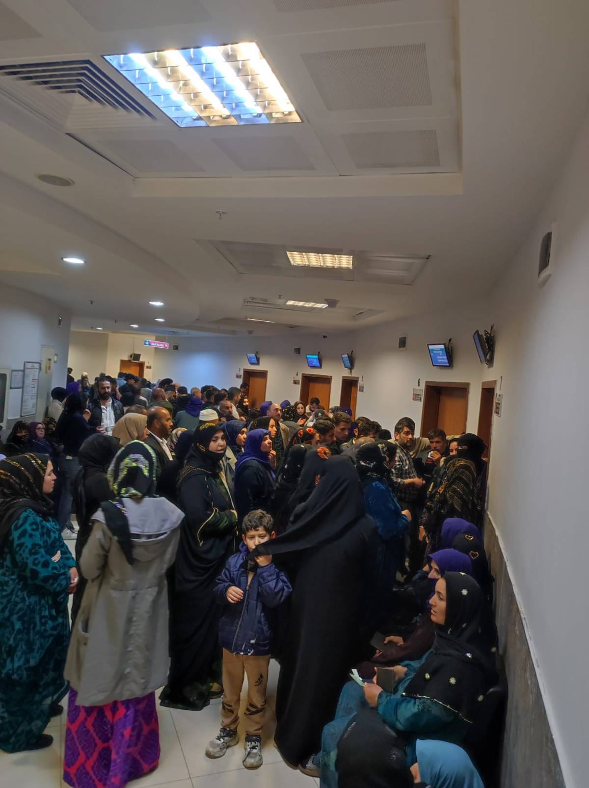 Urfa’da Hastane Krizi: Vatandaşlar Saatlerce Bekledi